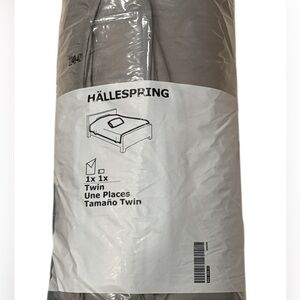 Ikea Hallespring Gray Twin Comforter with One queen size pillowcase NWT